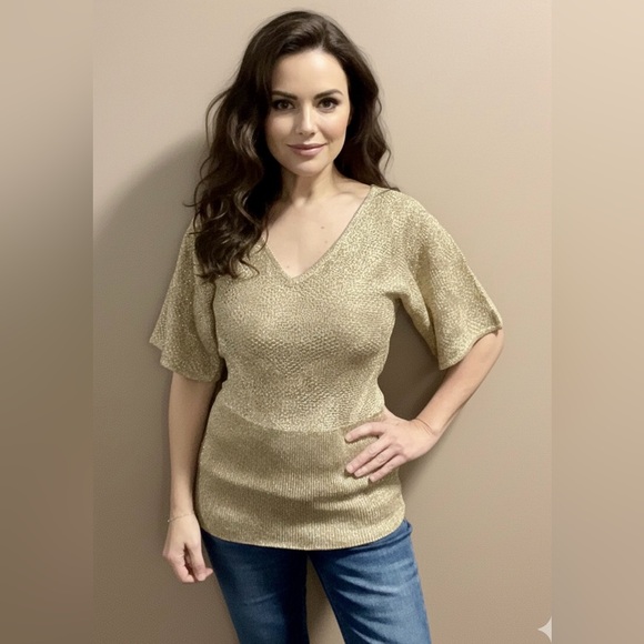 Gold Rampage sweater - Picture 1 of 10